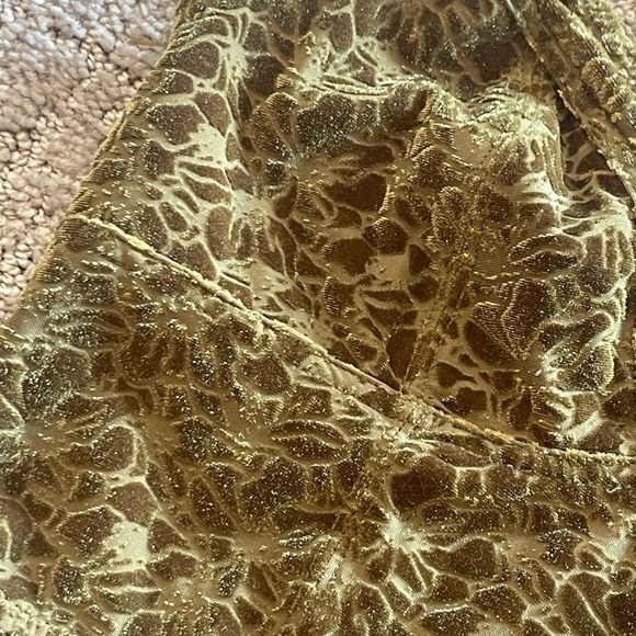 NWT Intimately Free People Carrie Flocked Floral Velvet Bralette, Olive Green, L - Picture 10 of 15